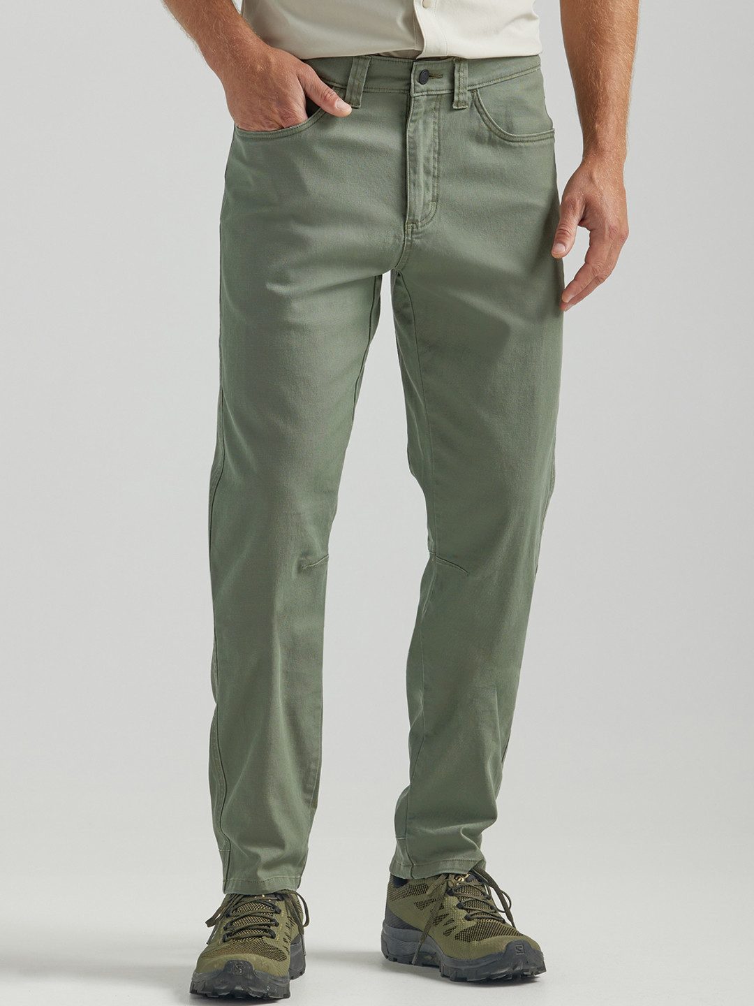

Wrangler Men Mid Rise Cotton Chinos Trousers, Olive