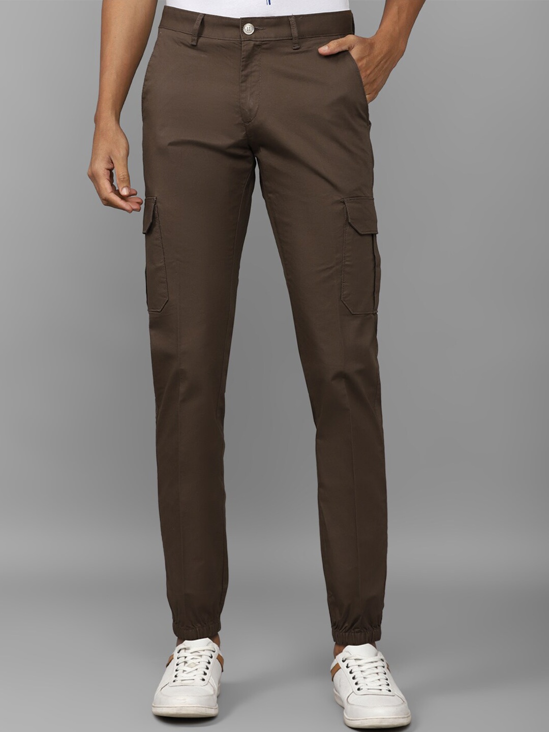 

Allen Solly Men Mid-Rise Plain Slim Fit Cargo Trousers, Brown