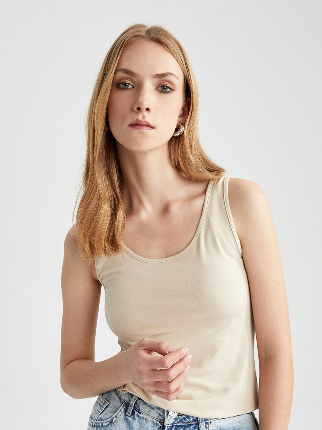 

DeFacto Scoop Neck Tank Top, Cream