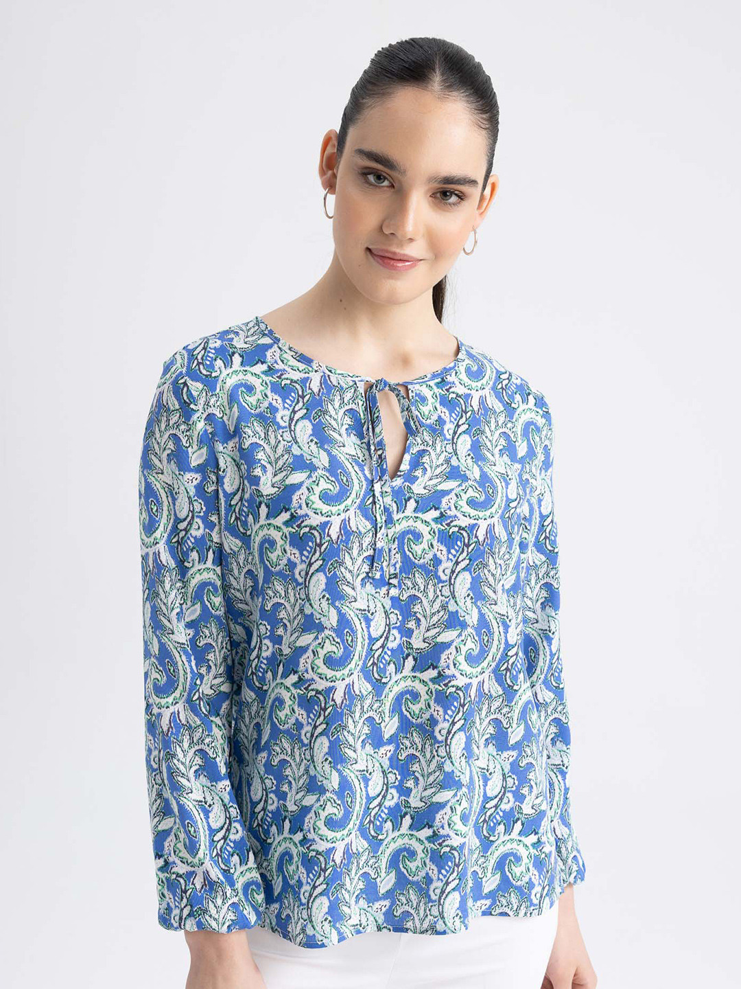 

DeFacto Ethnic Motif Print Tie-Up Neck Top, Blue