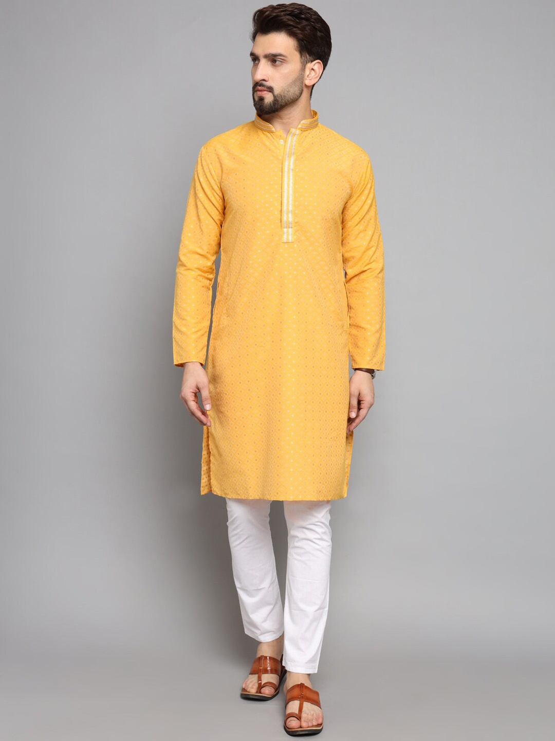 

SWAGG INDIA Geometric Printed Mandarin Collar Thread Work Kurta, Mustard
