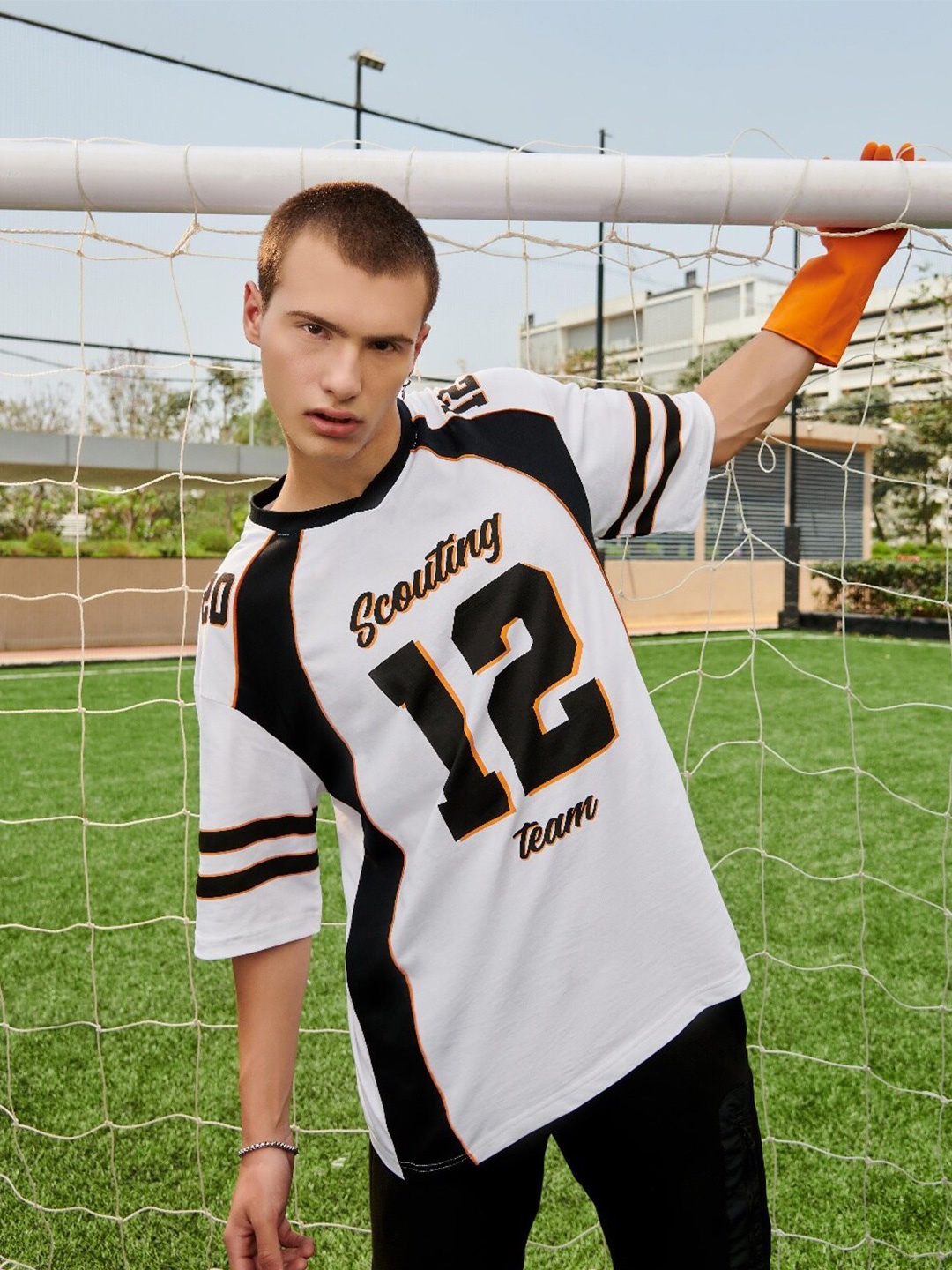 

Bewakoof Graphic Loose T-shirt, White