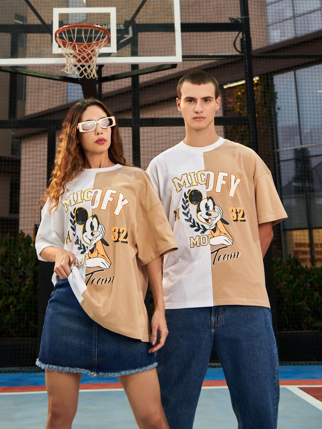 

Bewakoof White & Brown Mickey & Goofy Printed Oversized Pure Cotton T-shirt