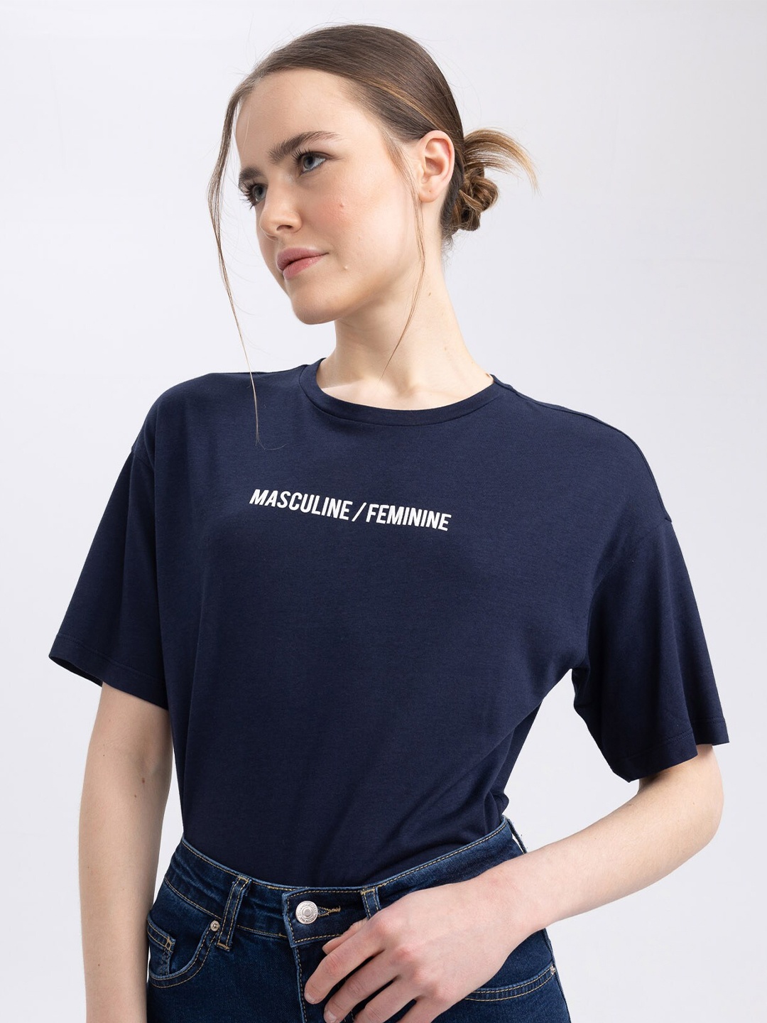 

DeFacto Drop Shoulder Sleeves Pure Cotton Loose Fit T-shirt, Navy blue