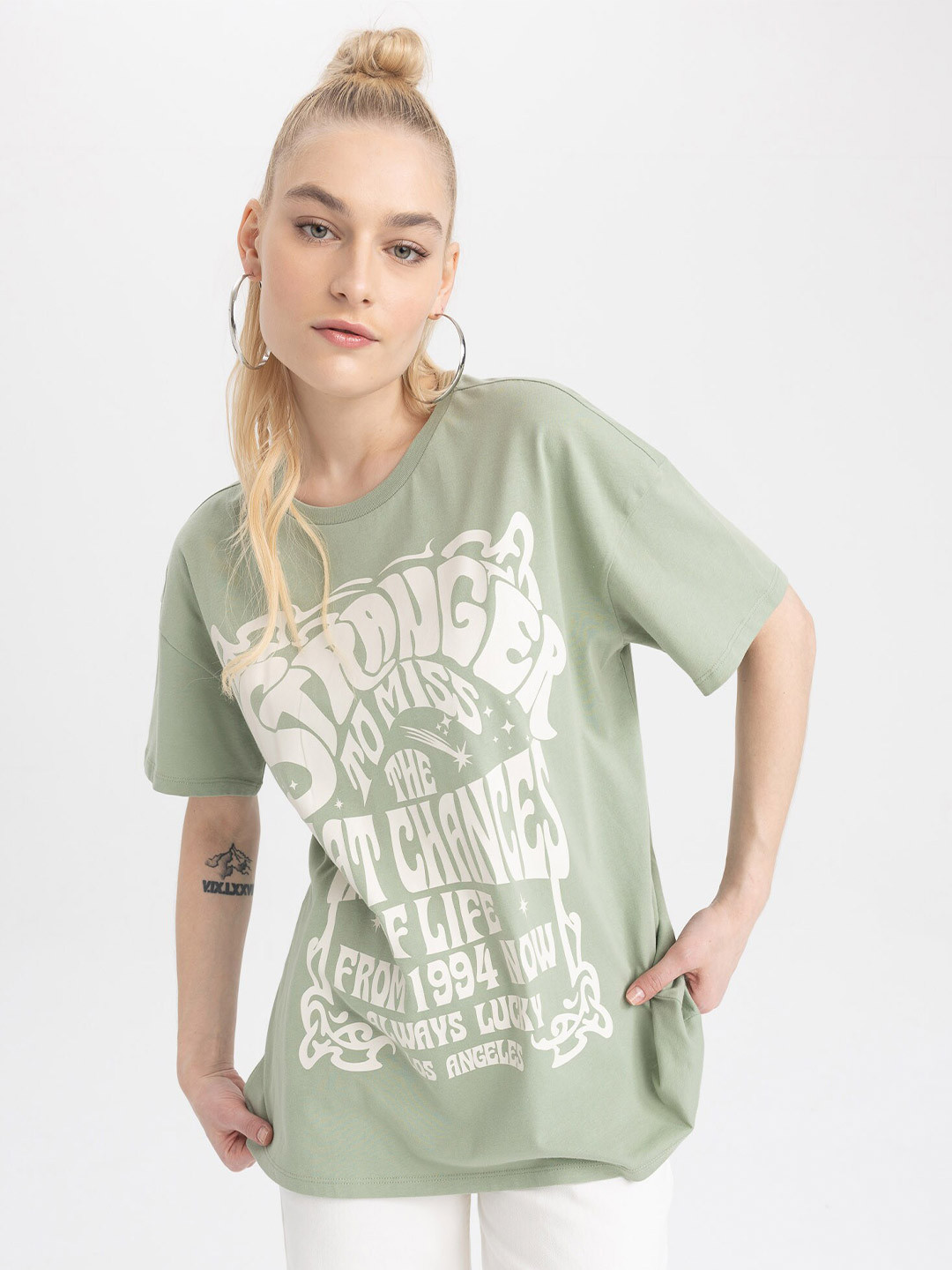 

DeFacto Typography Printed Drop-Sleeves Pure Cotton T-shirt, Green