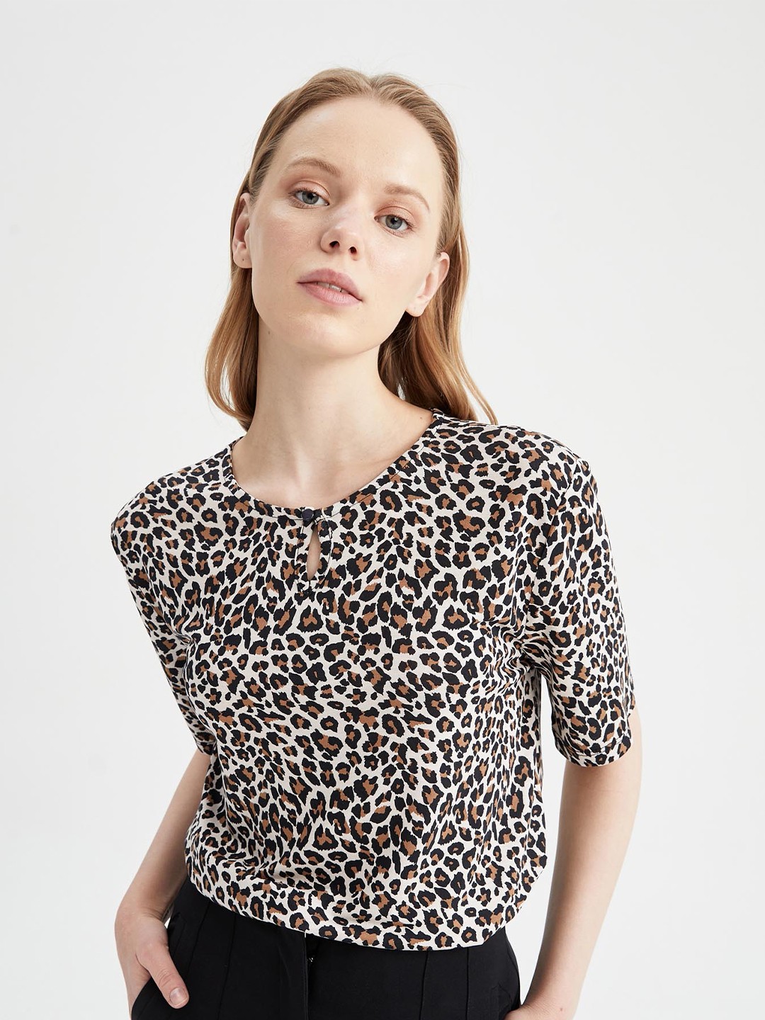 

DeFacto Animal Printed Top, Na