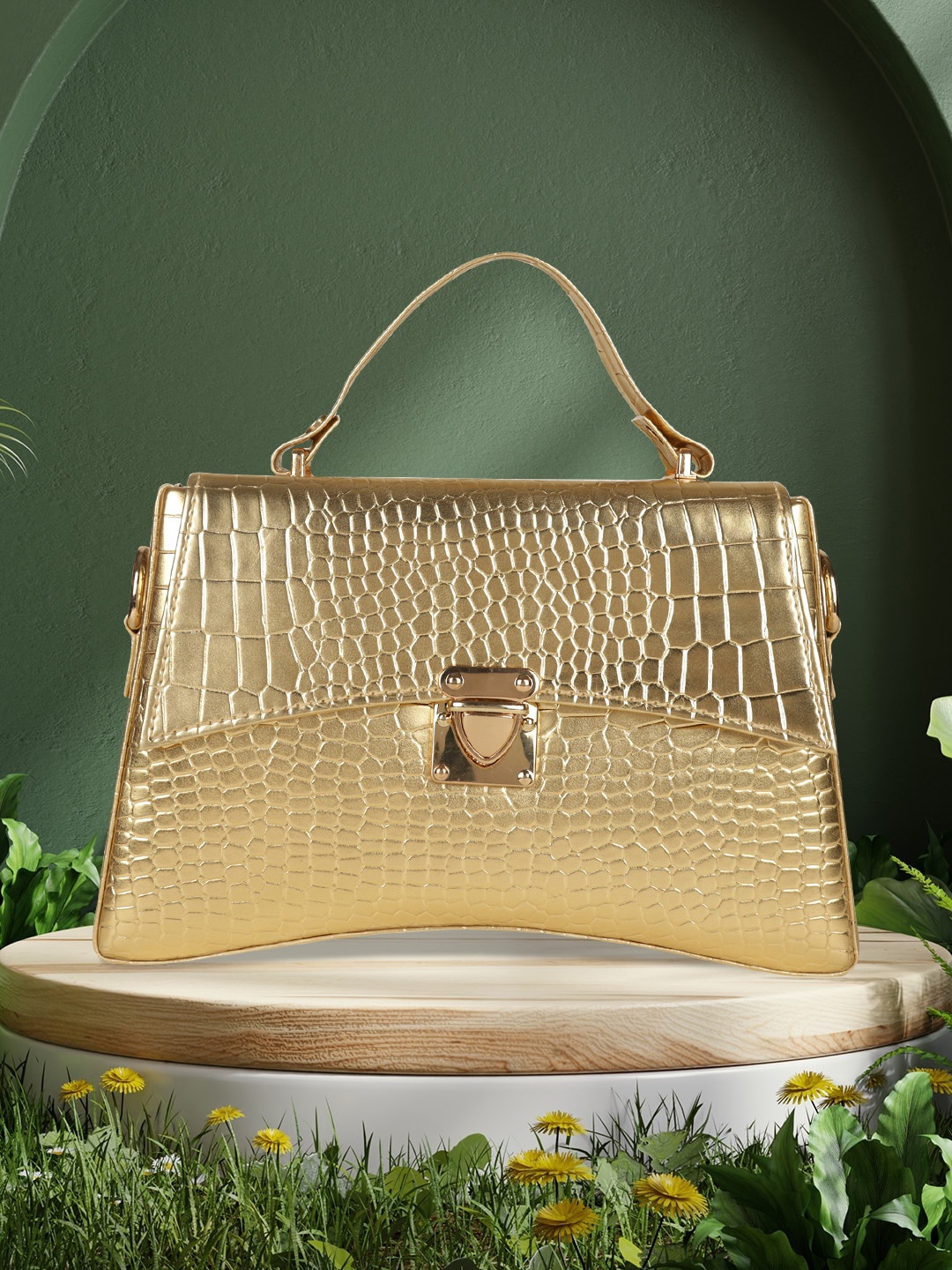 

MINI WESST Textured Structured Handheld Bag, Rose gold