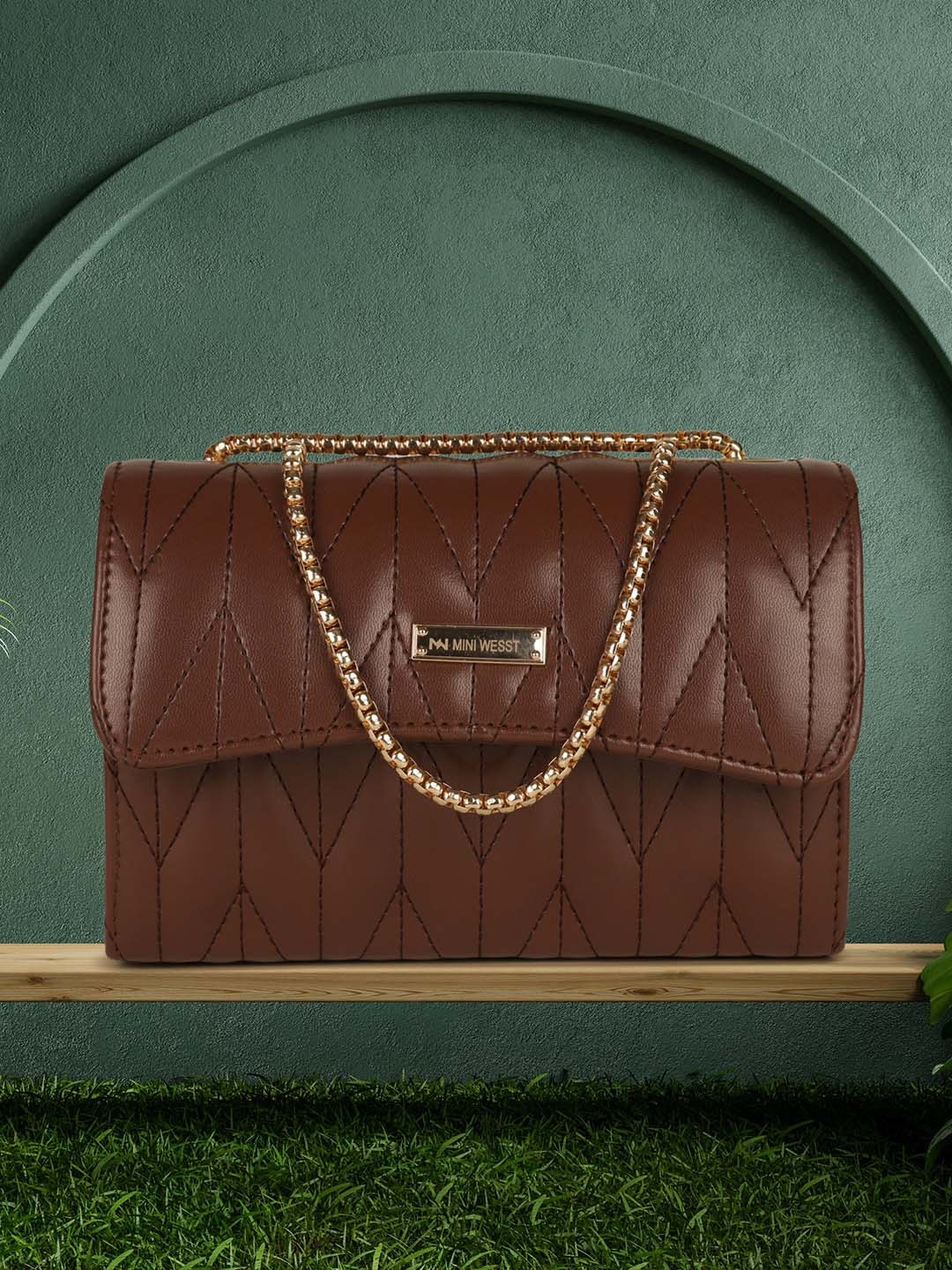

MINI WESST Textured Sling Bag With Quilted, Brown