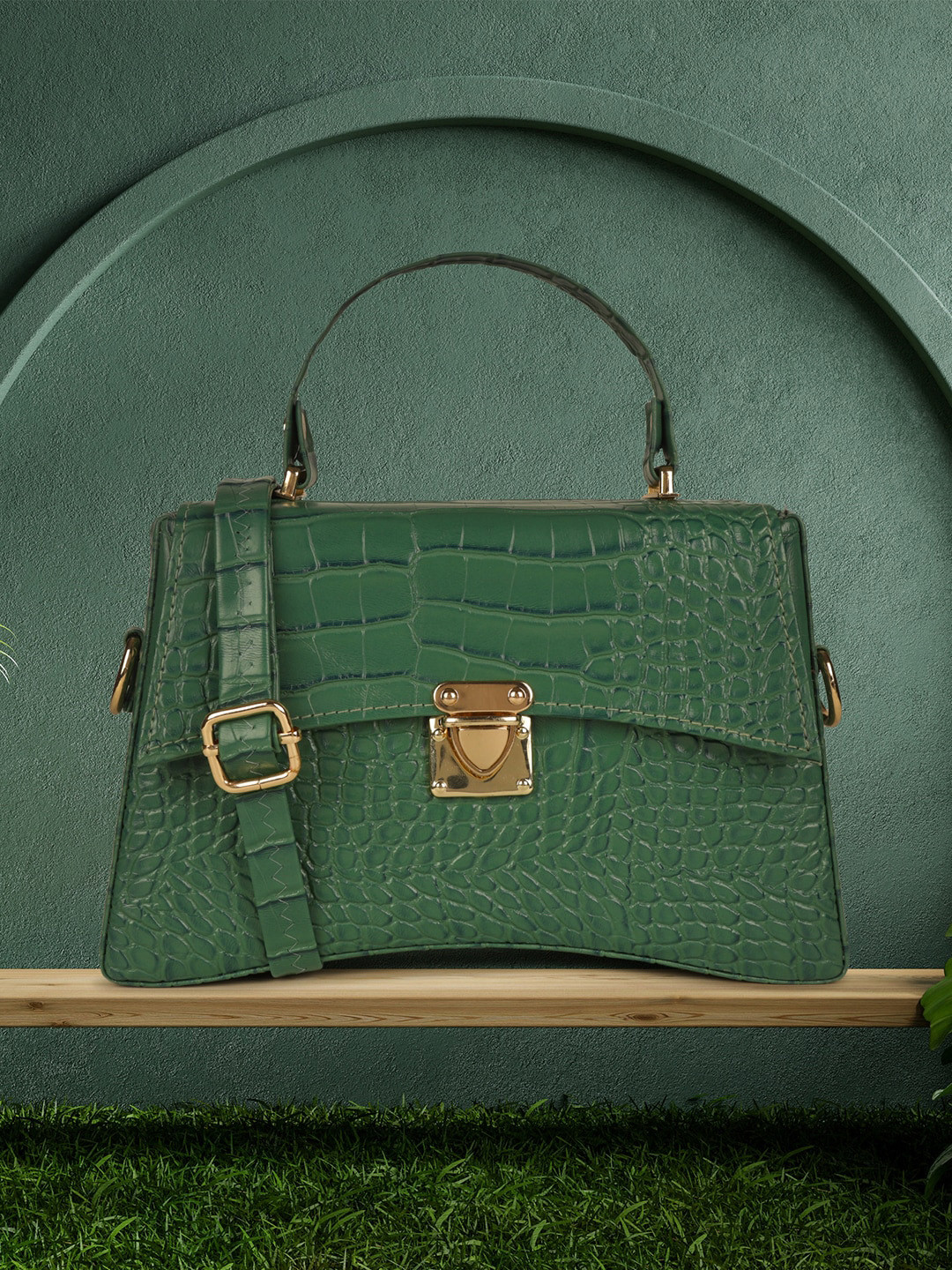 

MINI WESST Textured Structured Handheld Bag, Green