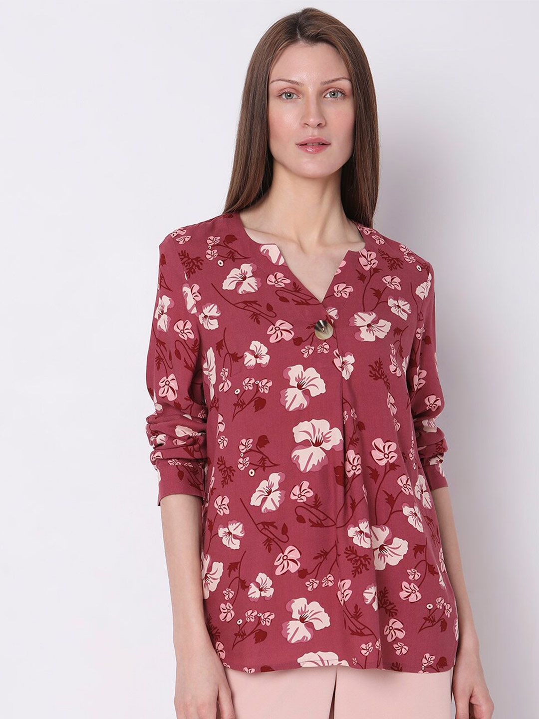 

Vero Moda Floral Printed V-Neck Shirt Style Top, Red