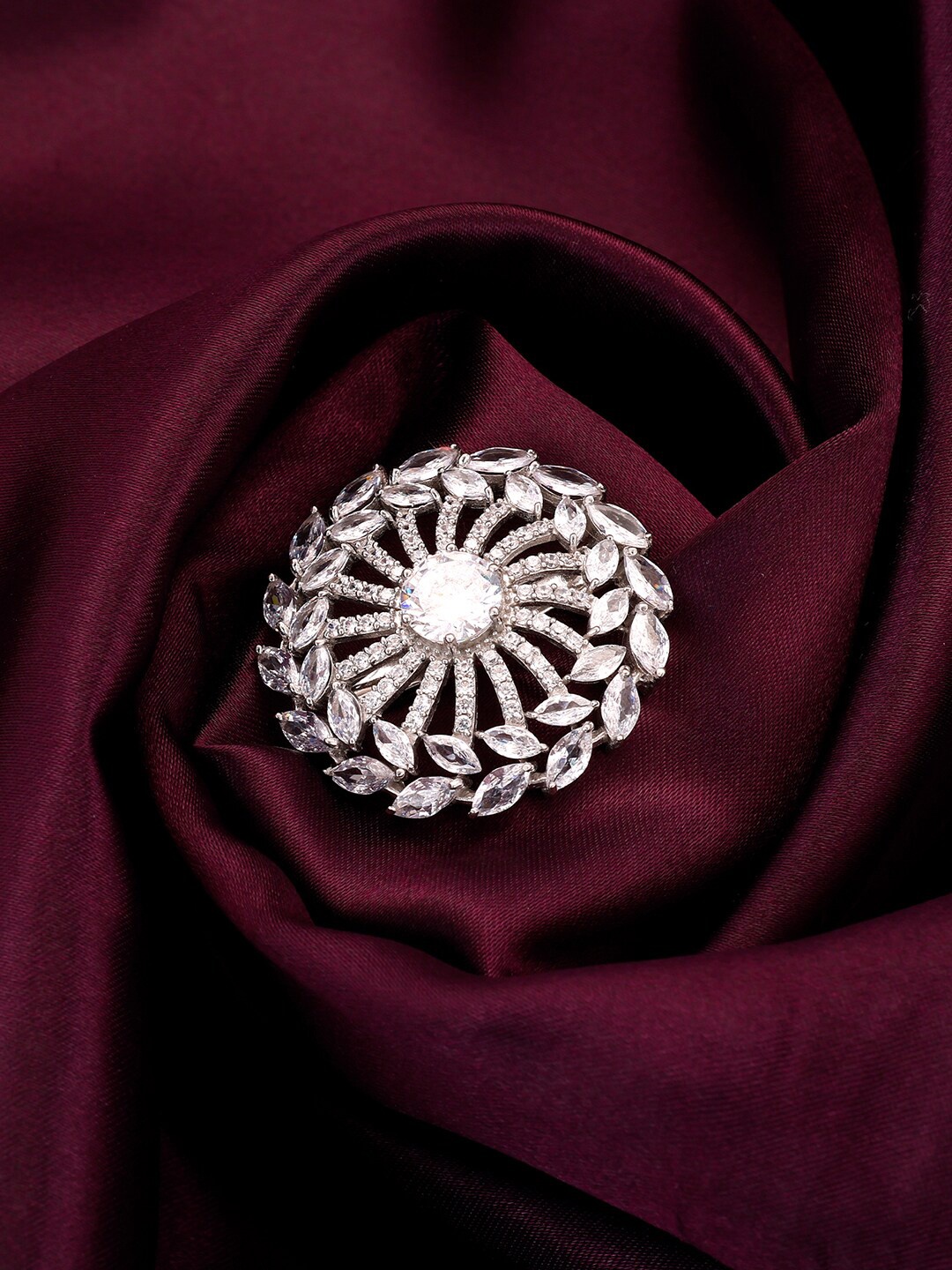 

GIVA 9.25 Sterling Silver Wheel-Charm Brooch