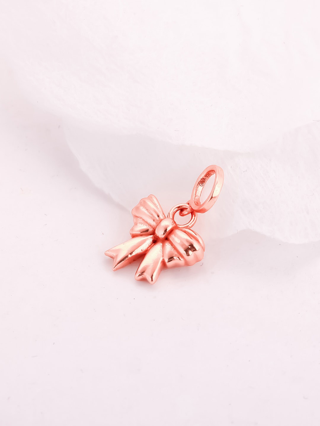 

GIVA 925 Sterling Silver Rose Gold-Plated Bow Charm