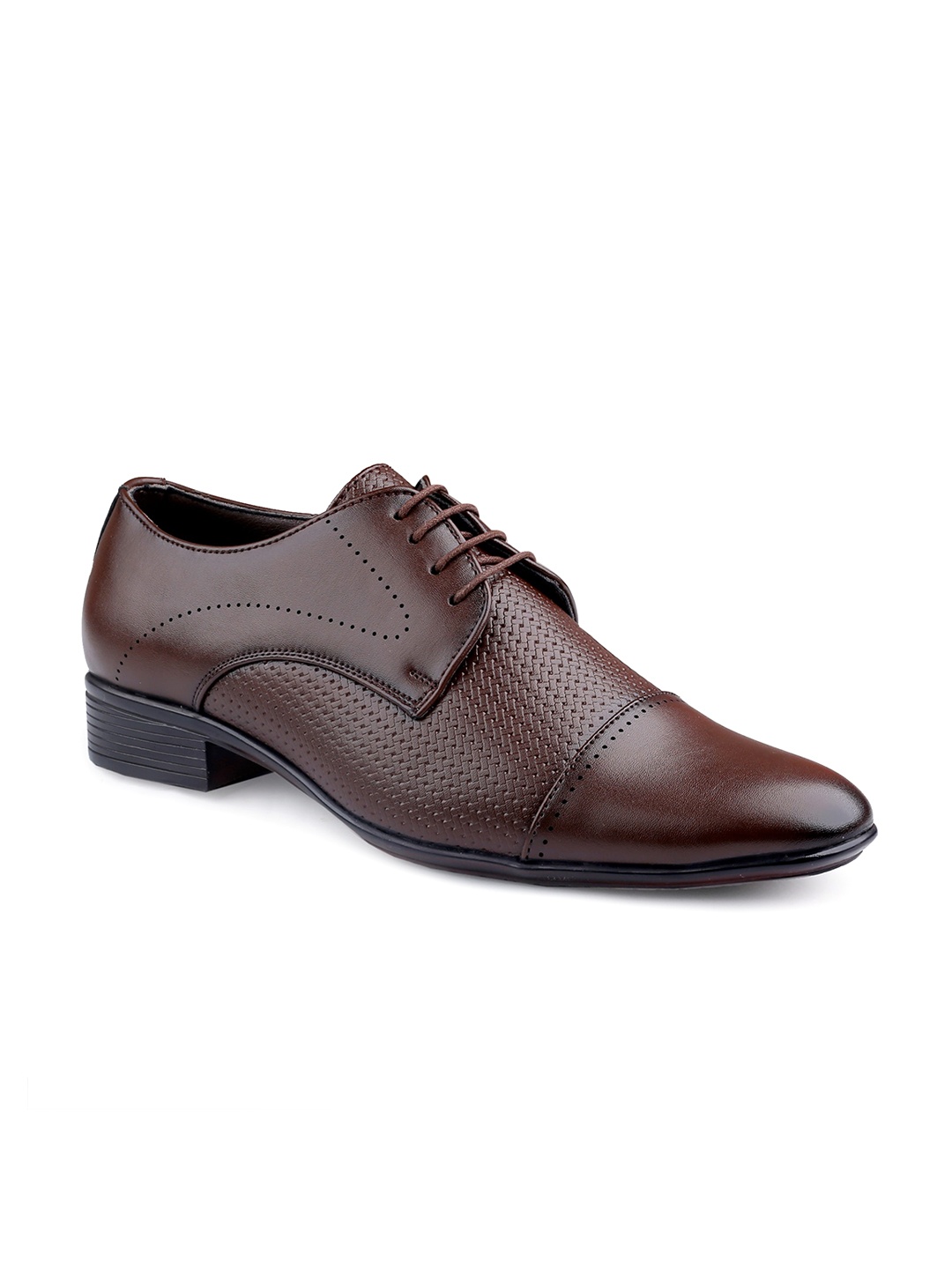 

bacca bucci Men Textured Leather Formal Derbys, Brown