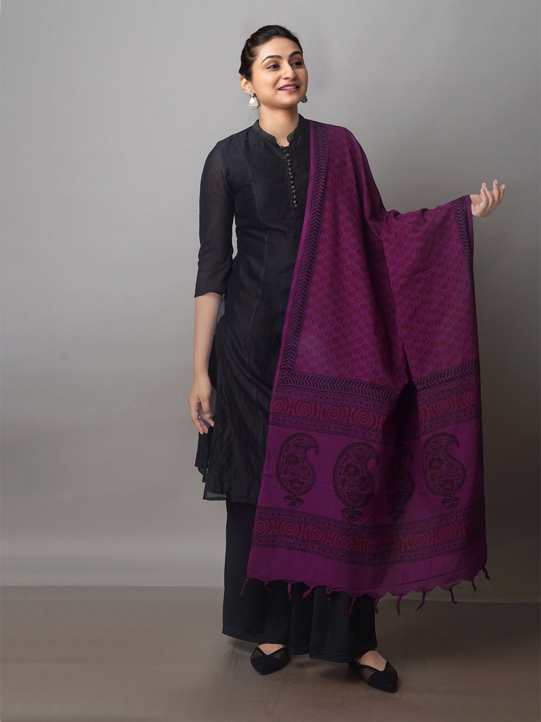 

Unnati Silks Ethnic Motifs Printed Pure Cotton Block Print Dupatta, Purple
