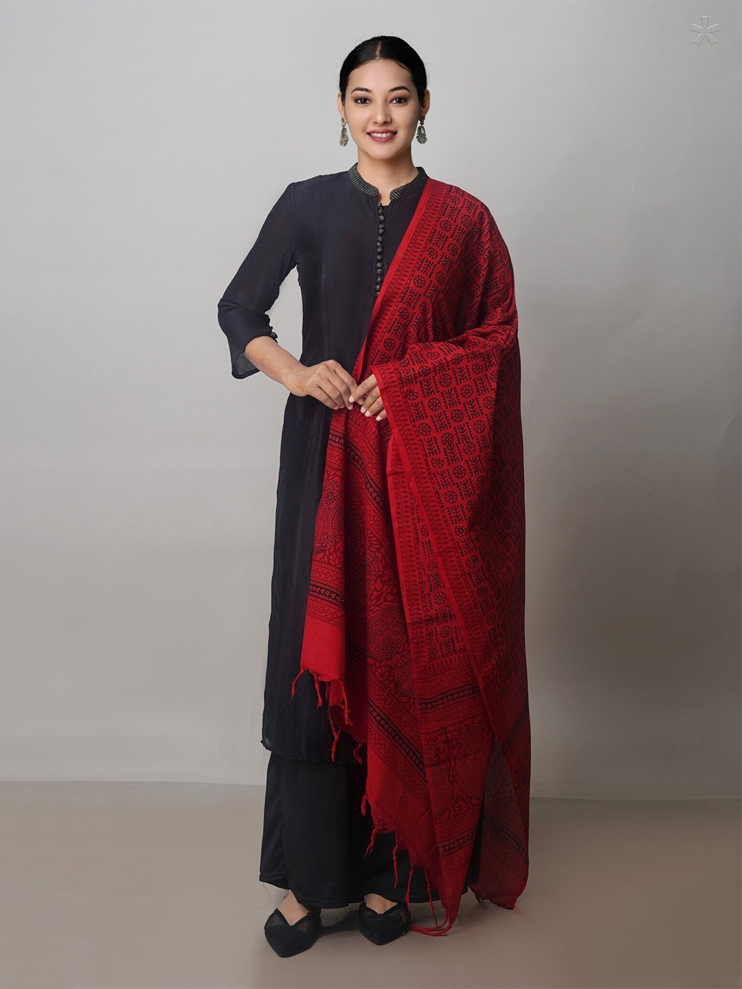 

Unnati Silks Ethnic Motifs Block Printed Pure Cotton Dupatta, Red