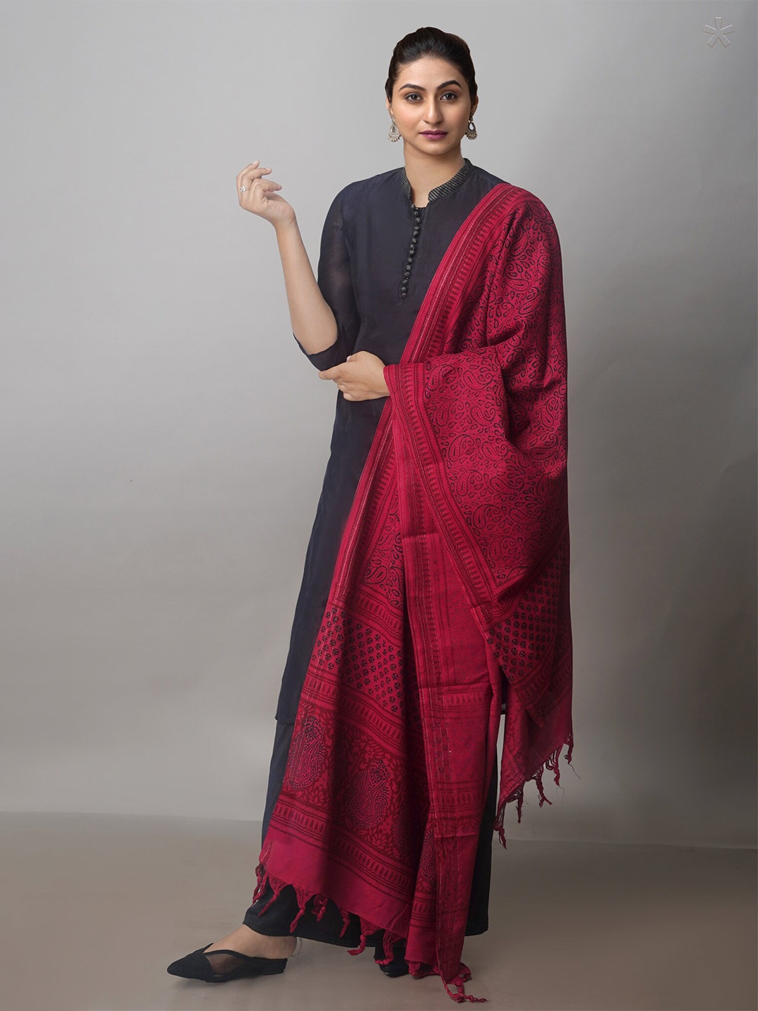 

Unnati Silks Ethnic Motifs Printed Pure Cotton Block Print Dupatta, Maroon