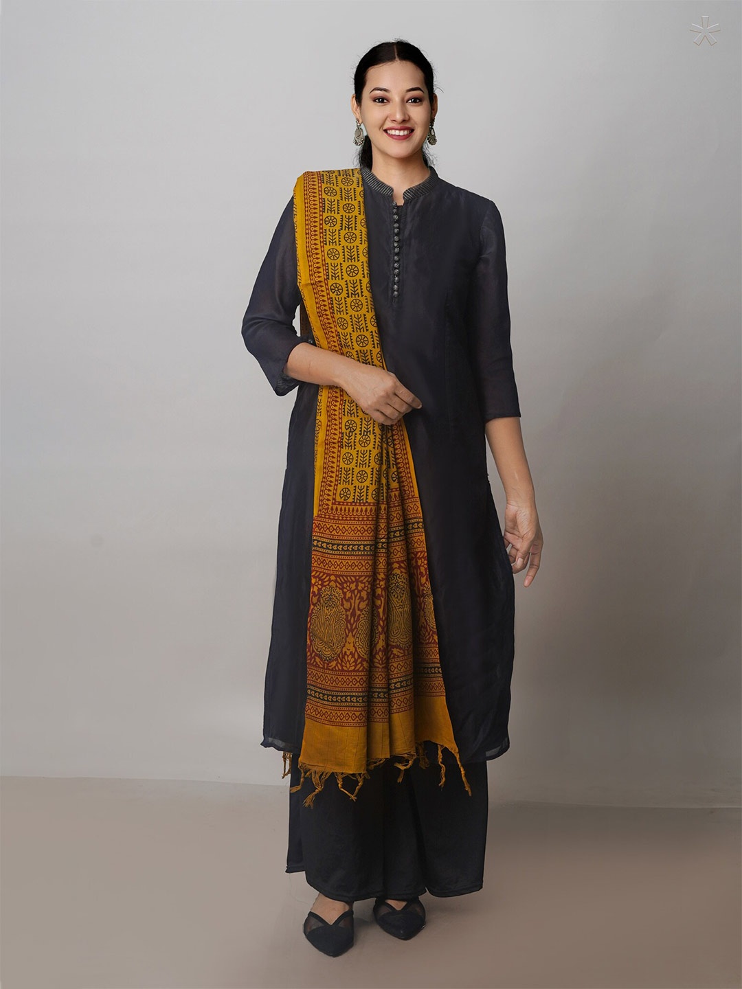 

Unnati Silks Ethnic Motifs Printed Pure Cotton Block Print Dupatta, Green