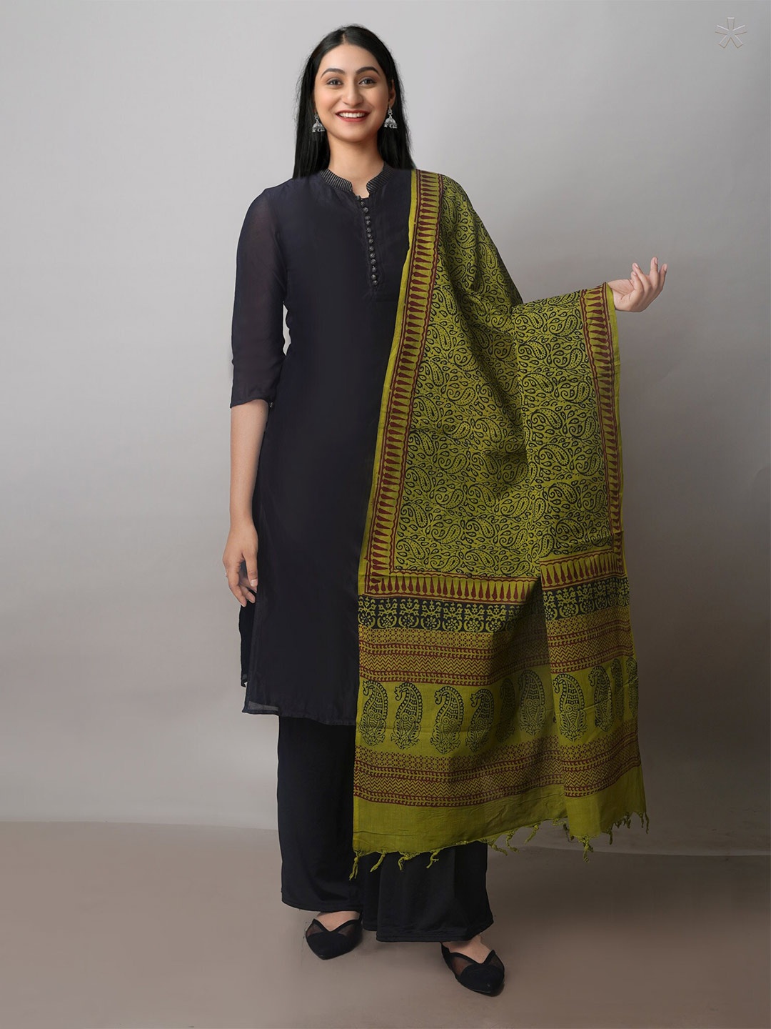

Unnati Silks Ethnic Motifs Printed Pure Cotton Block Print Dupatta, Green