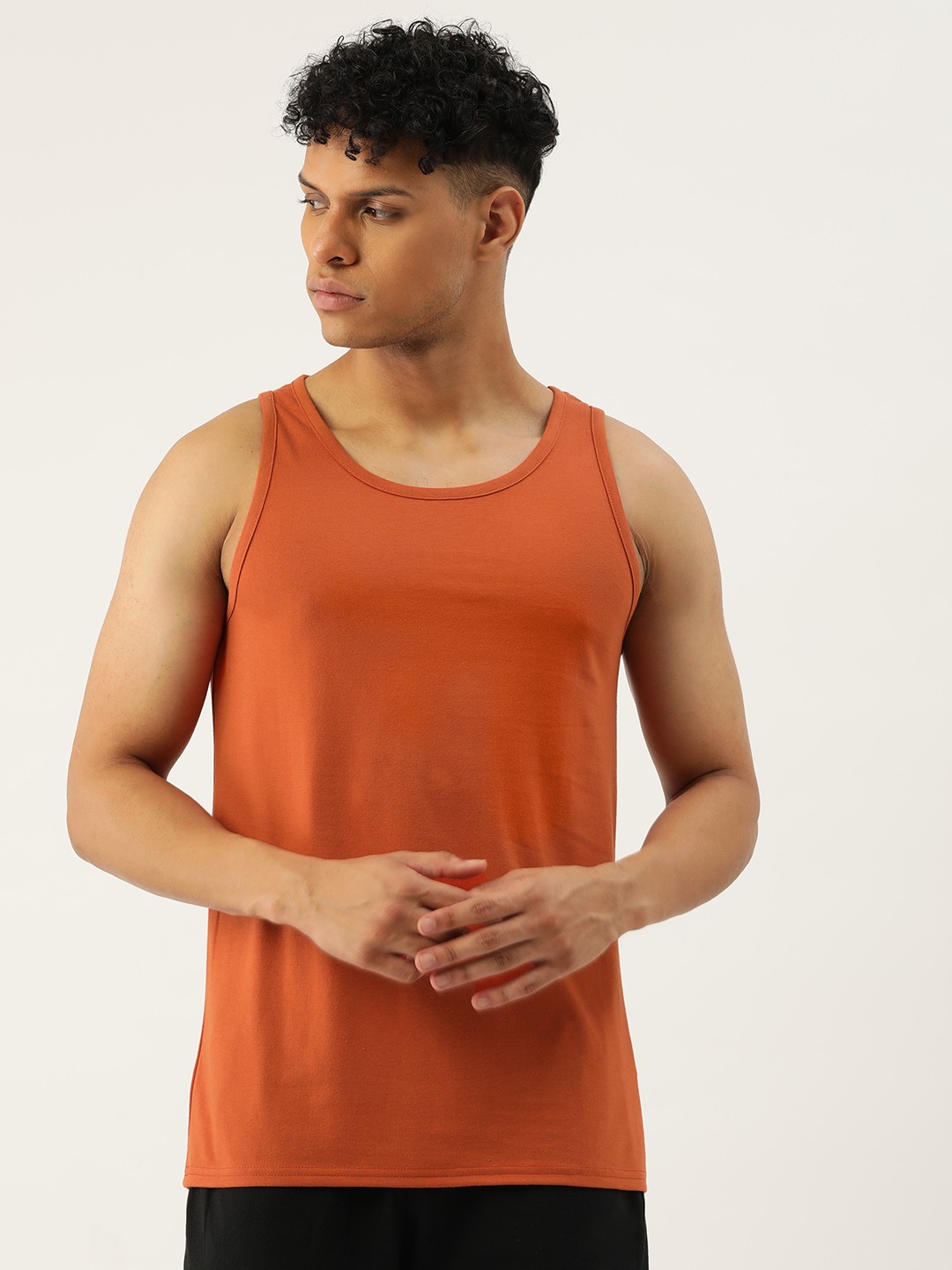 

FERANOID Men Scoop Neck Cotton Gym Vest, Rust