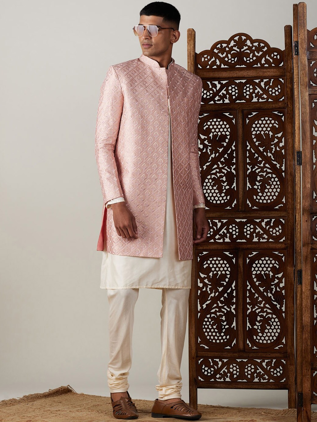 

VASTRAMAY Embroidered Sherwani Set, Peach