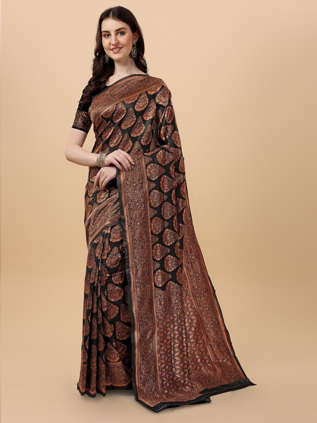 

TEREZA Ethnic Motif Woven Design Zari Pure Silk Kanjeevaram Saree, Black