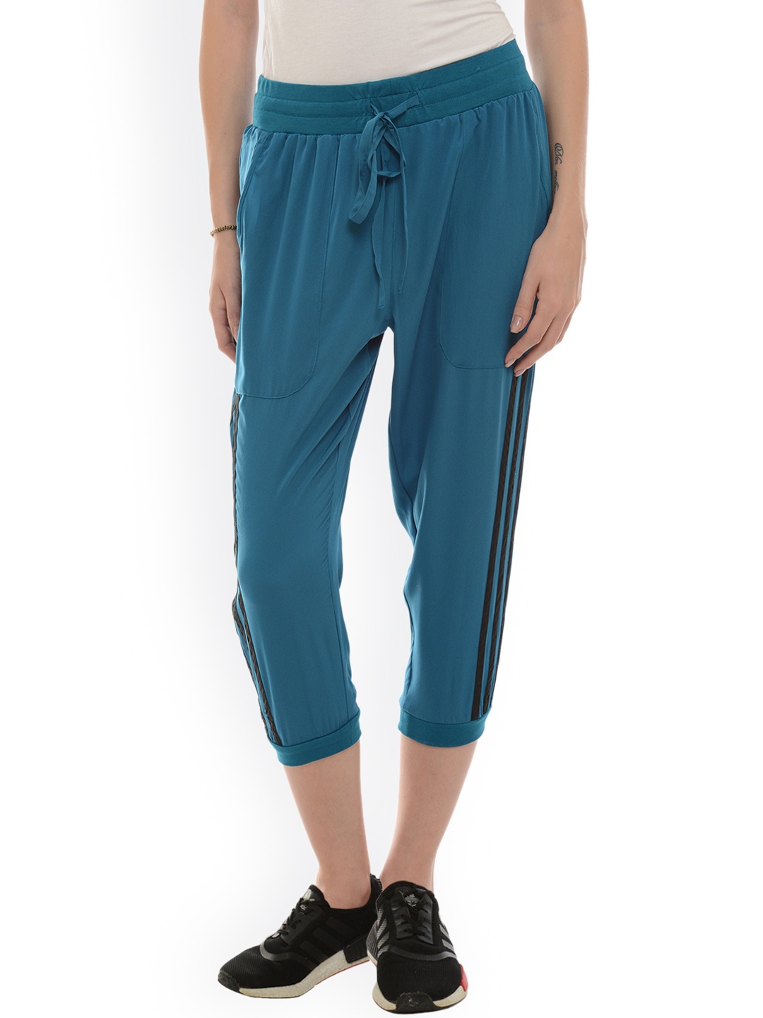 

Da Intimo Women Teal-Blue Three-Fourth Joggers