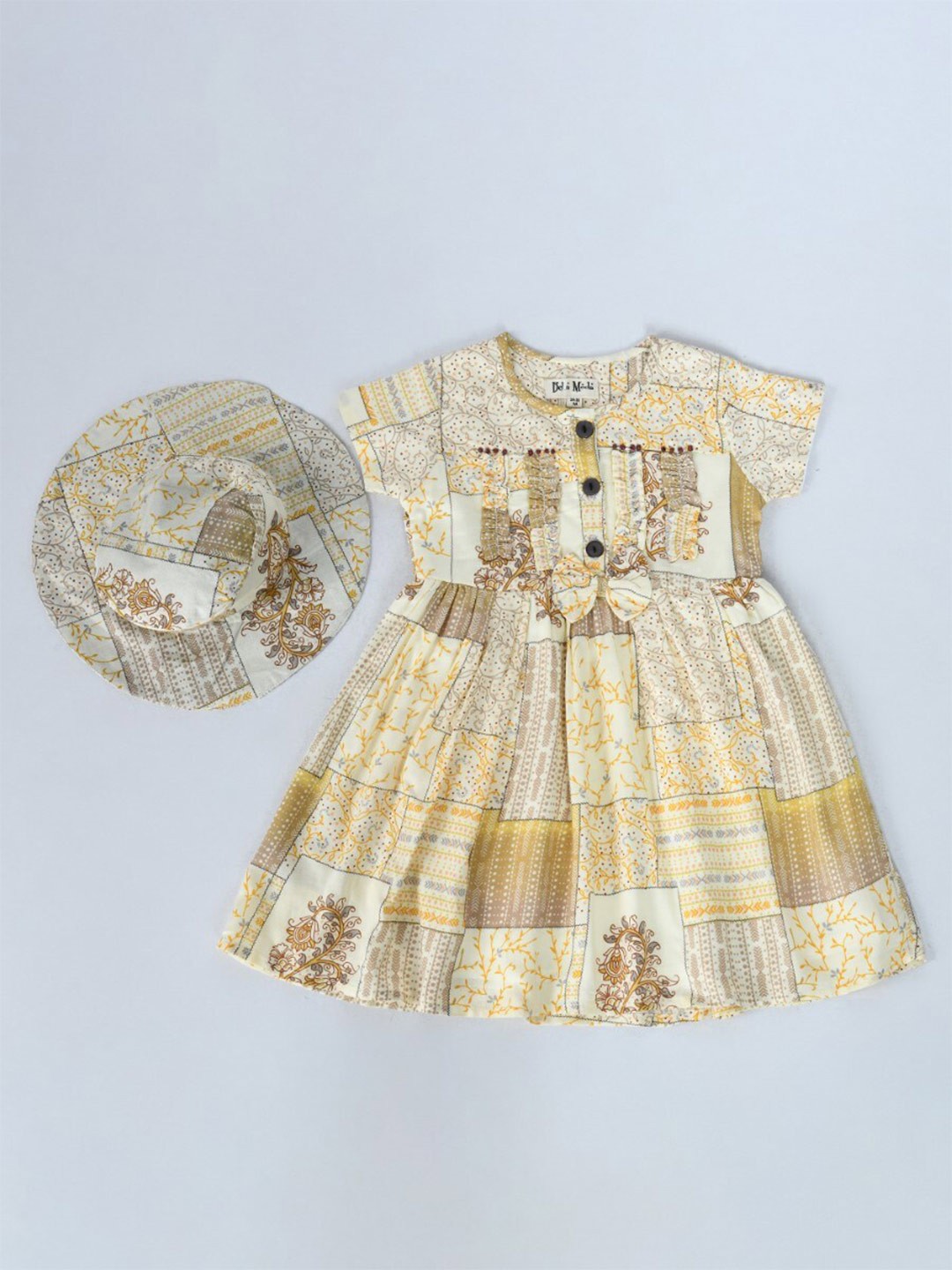 

Bella Moda Girls Floral Printed Pure Cotton Fit & Flare Dress With Cap, Cream