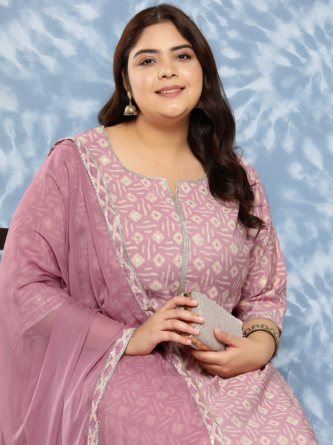 

EXTRA LOVE BY LIBAS Plus Size Ethnic Motifs Printed Regular Kurta with Trousers & Dupatta, Mauve