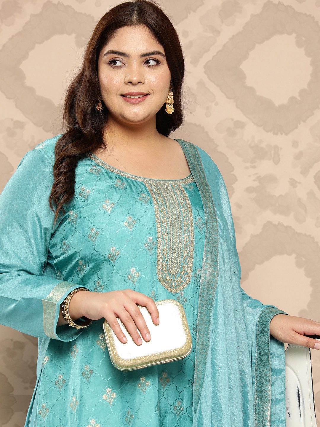 

EXTRA LOVE BY LIBAS Plus Size Ethnic Motifs Regular Kurta with Trousers & With Dupatta, Turquoise blue