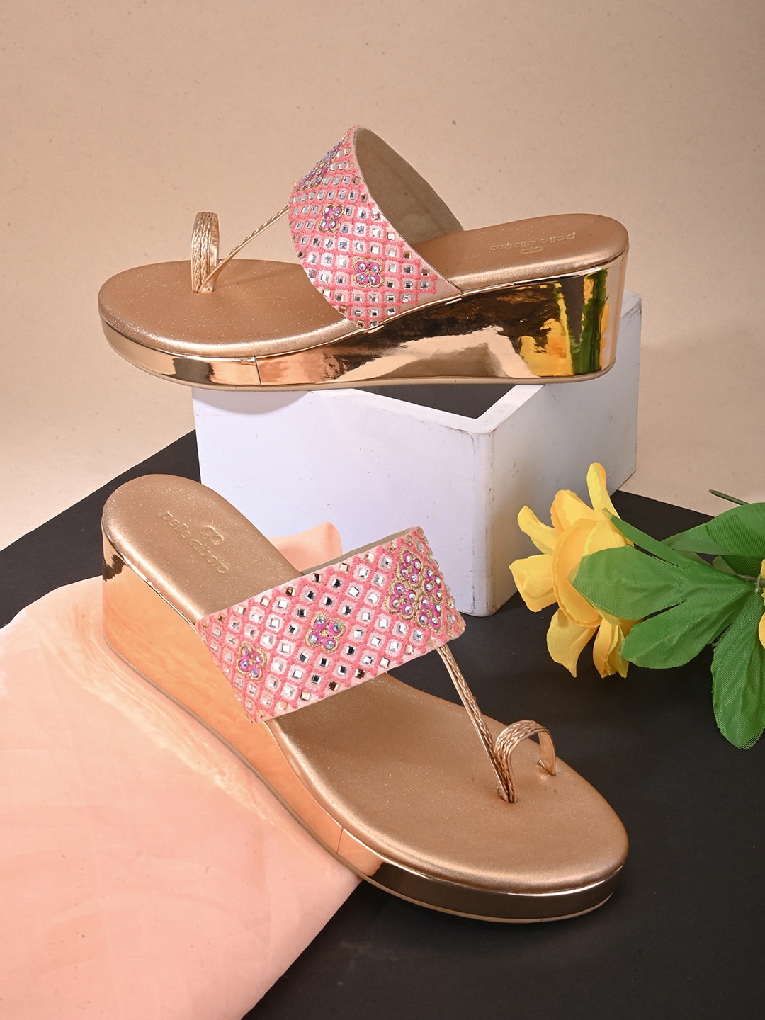 

pelle albero Embellished Wedge Heels, Gold