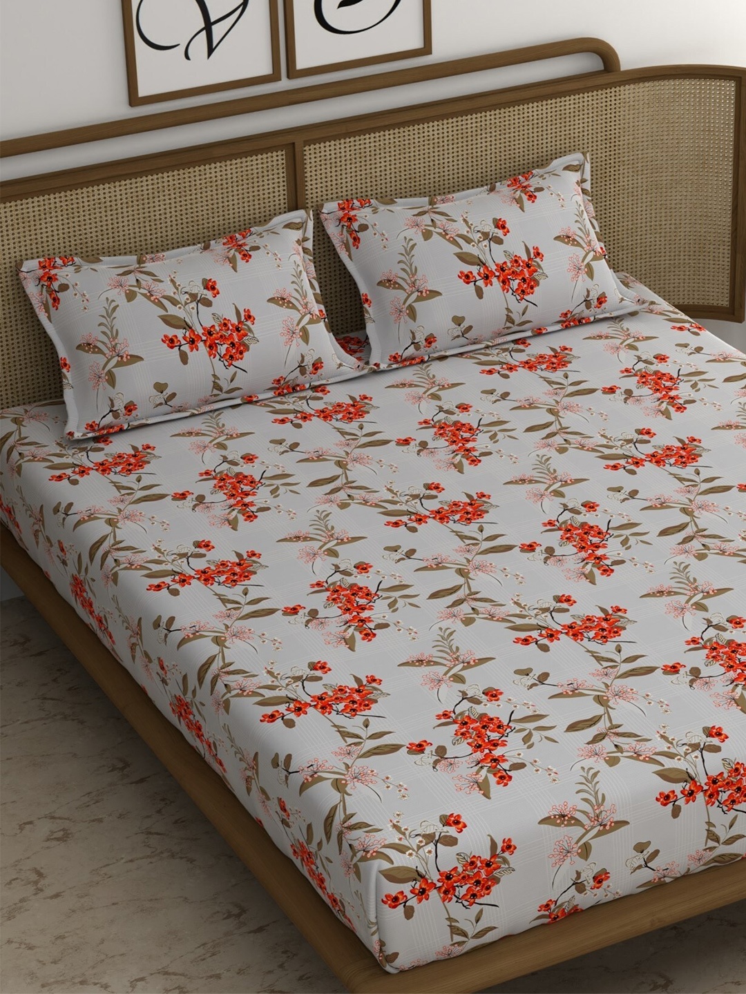 

CHHAVI INDIA Grey & Orange Floral Printed 210 TC Queen Bedsheet & 2 Pillow Covers