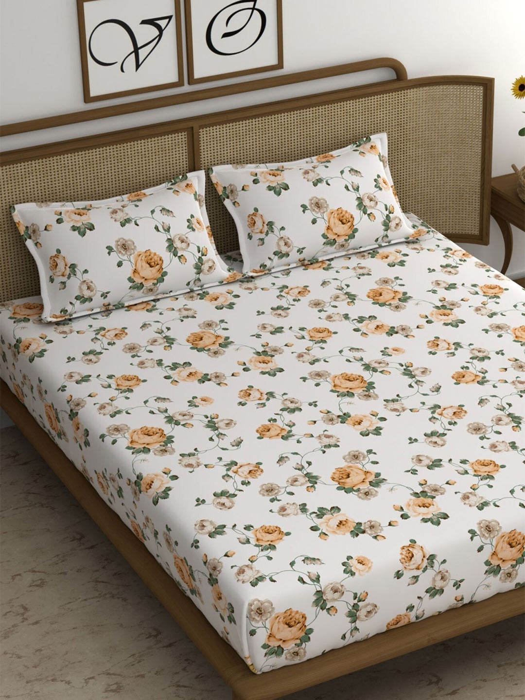 

CHHAVI INDIA White & Peach-Coloured Printed 210 TC Queen Bedsheet & 2 Pillow Covers