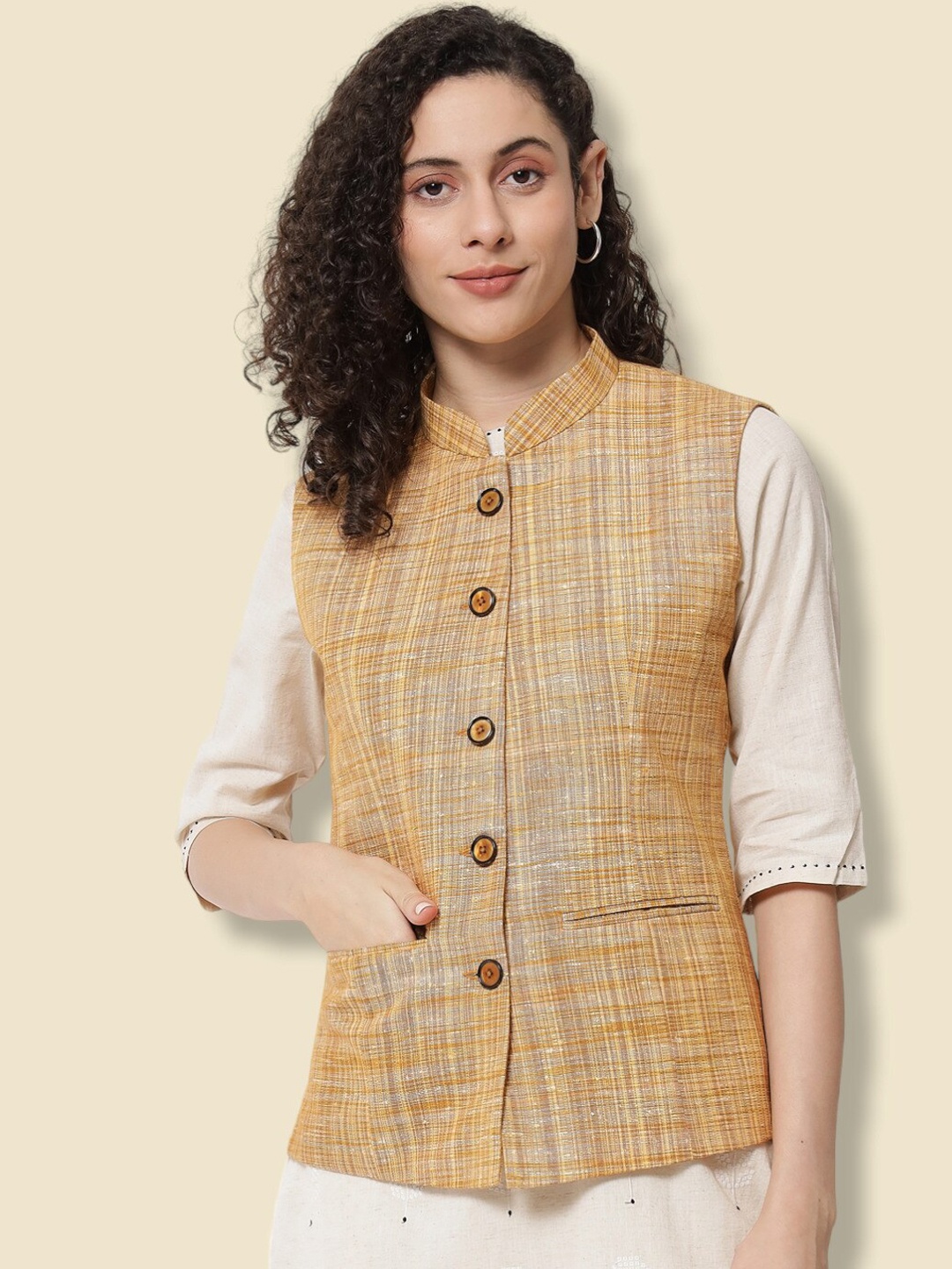 

Vastraa Fusion Women Checked Pure Cotton Nehru Jackets, Tan