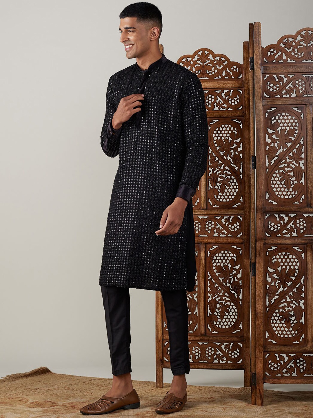

VASTRAMAY Men Embroidered Regular Sequin Detail Regular Kurta With Pyjamas, Black