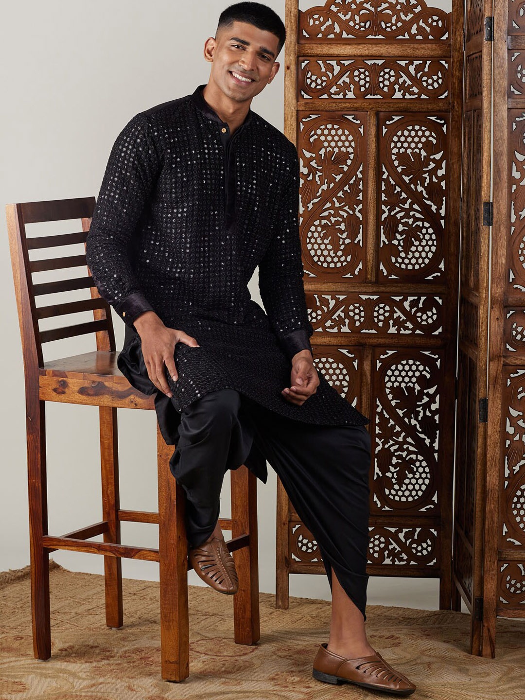

VASTRAMAY Ethnic Motifs Embroidered Regular Sequinned Kurta With Pyjamas, Black
