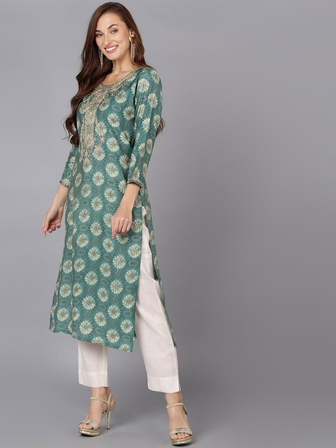 

AHIKA Green & Beige Ethnic Motifs Printed Mirror Work Kurta