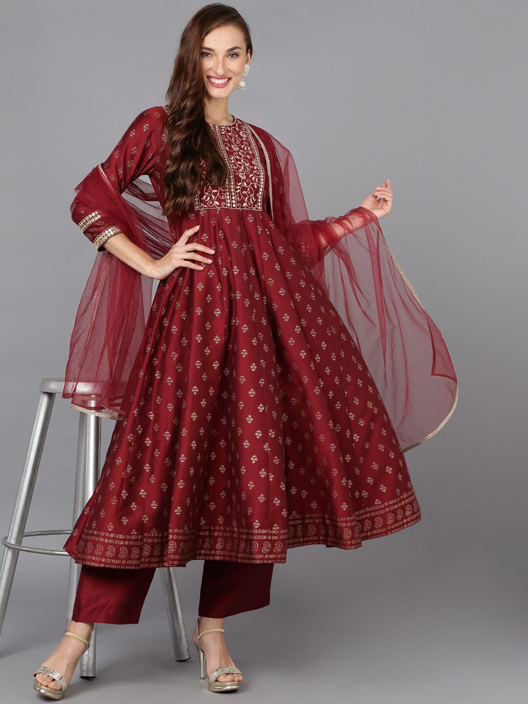 

AHIKA Maroon Ethnic Motifs Embroidered Mirror Work Kurta with Palazzos & Dupatta