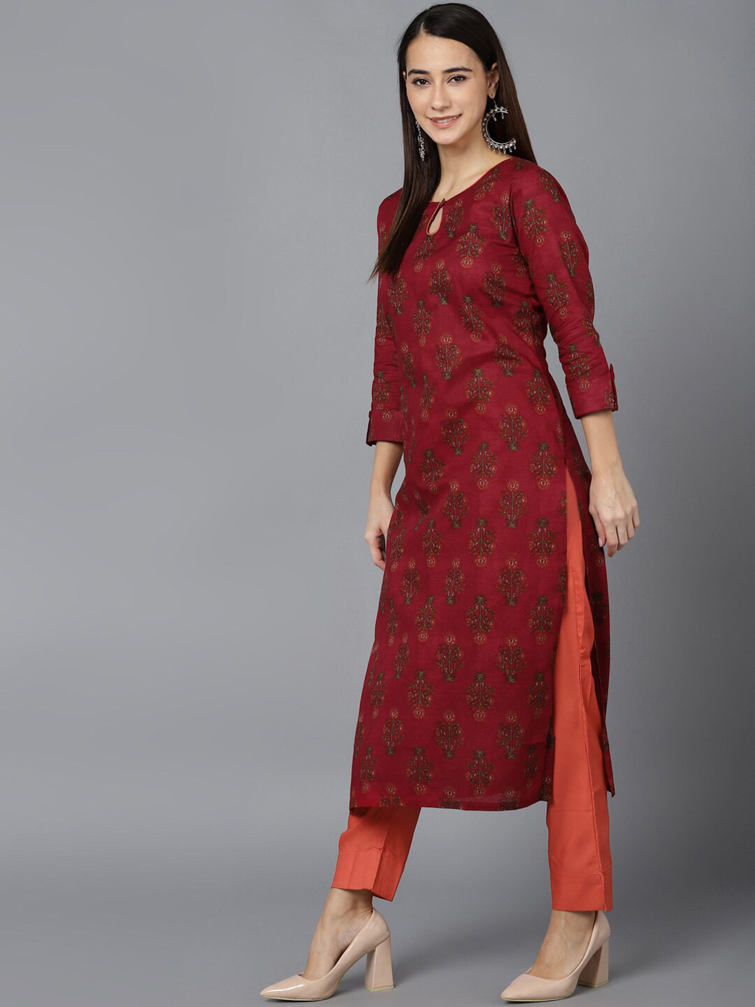 

AHIKA Maroon & Green Ethnic Motifs Printed Keyhole Neck Pure Cotton Kurta