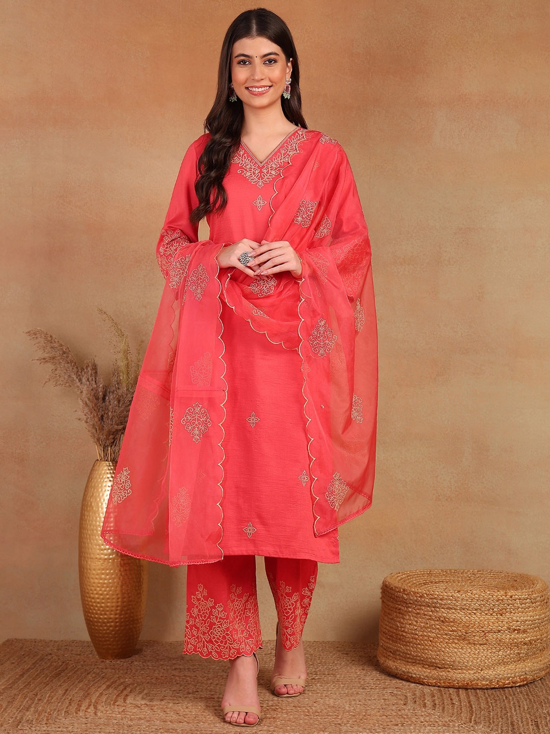 

AHIKA Ethnic Motifs Embroidered Kurta with Palazzos & Dupatta, Pink