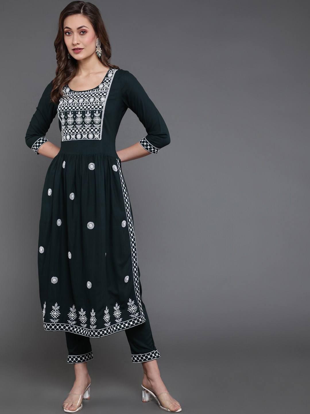 

antaran Ethnic Motifs Embroidered A-Line Pleated Kurta with Trousers, Green