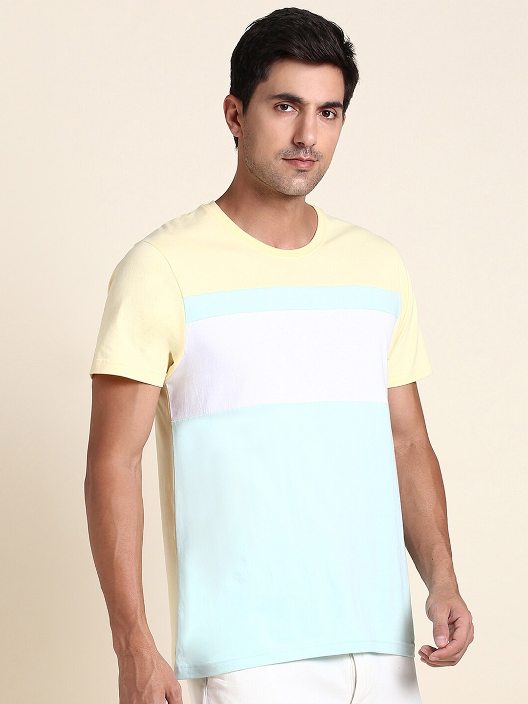 

Dennis Lingo Colourblocked Round Neck Short Sleeves Slim Fit Cotton T-shirt, Green