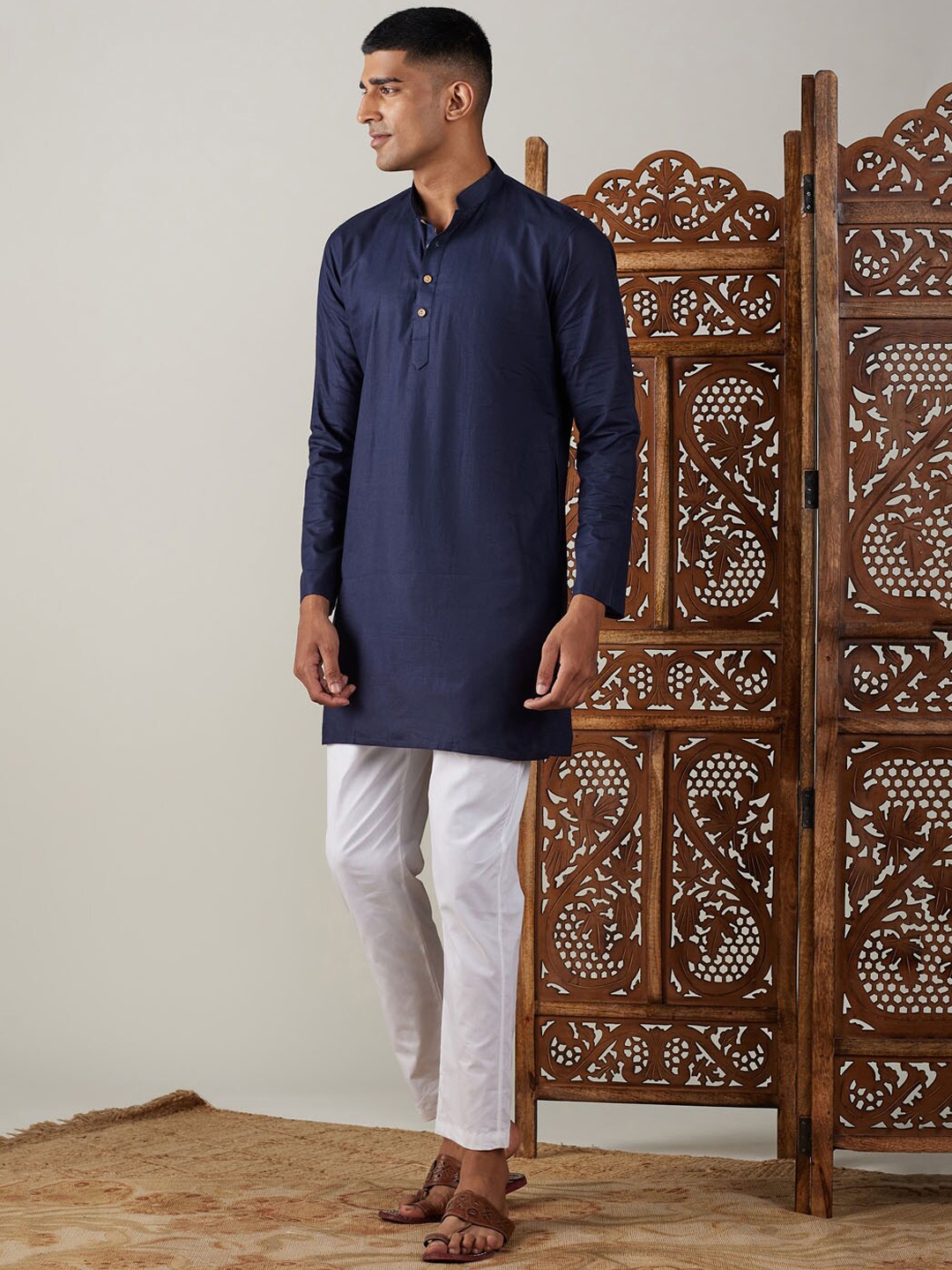 

VASTRAMAY Mandarin Collar Regular Kurta With Pyjamas, Navy blue