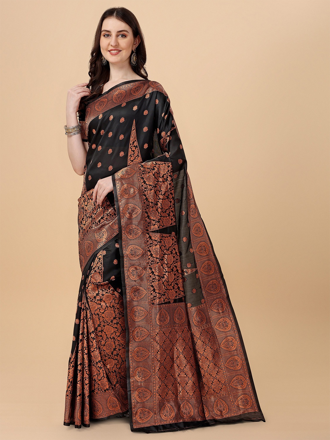 

TEREZA Floral Pure Silk Kanjeevaram Zari Saree, Black