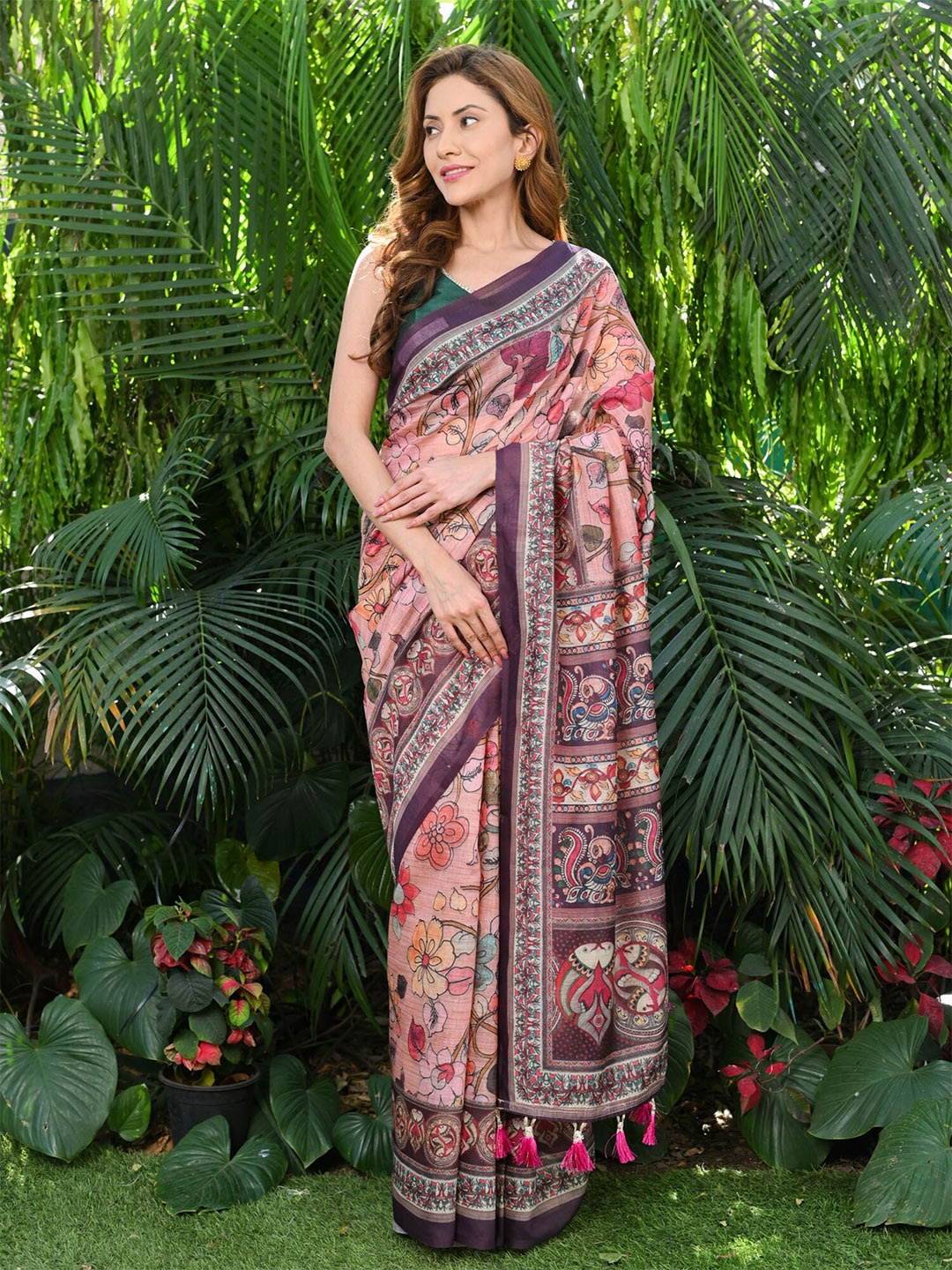 

BEATITUDE Floral Printed Chanderi Saree, Beige