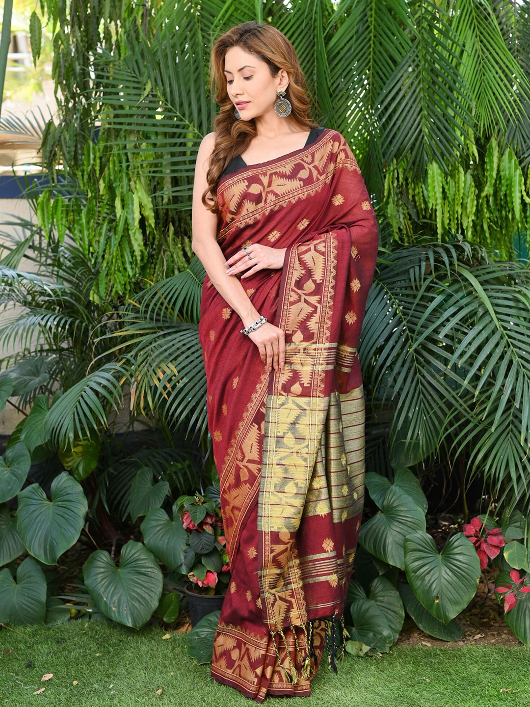 

BEATITUDE Ethnic Woven Design Zari Pure Cotton Handloom Jamdani Saree, Maroon