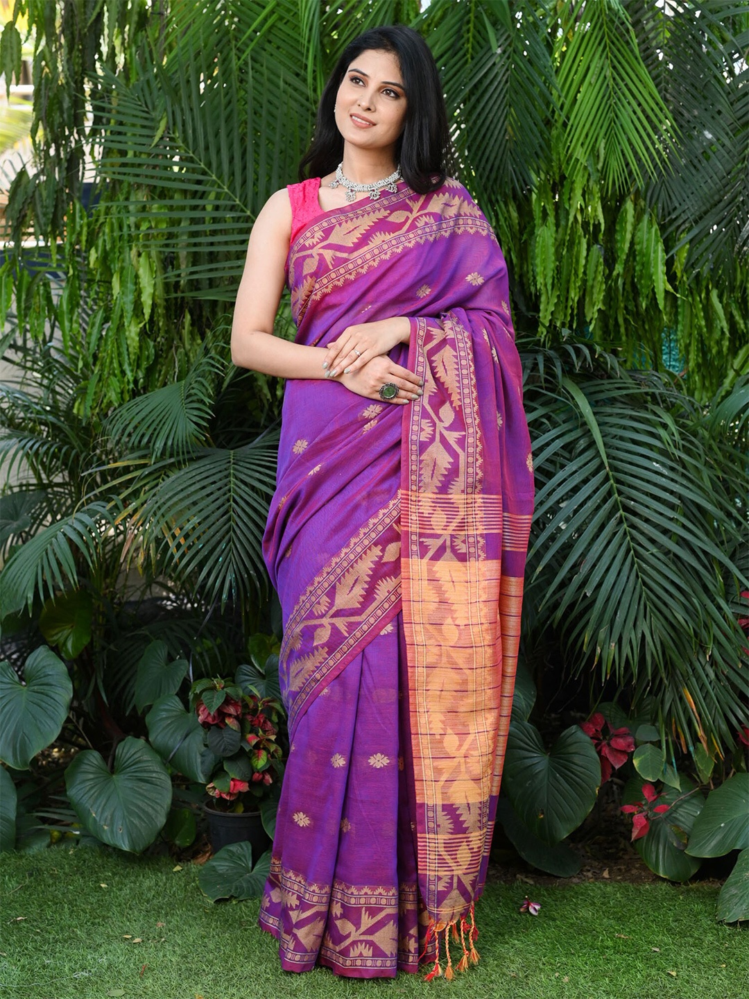 

BEATITUDE Ethnic Motifs Woven Design Zari Pure Cotton Saree, Purple