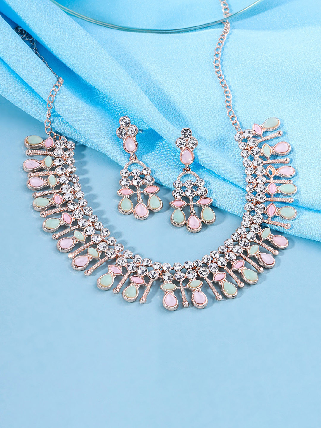

Yellow Chimes Gold-Plated Stone-Studded Choker Jewellery Set
