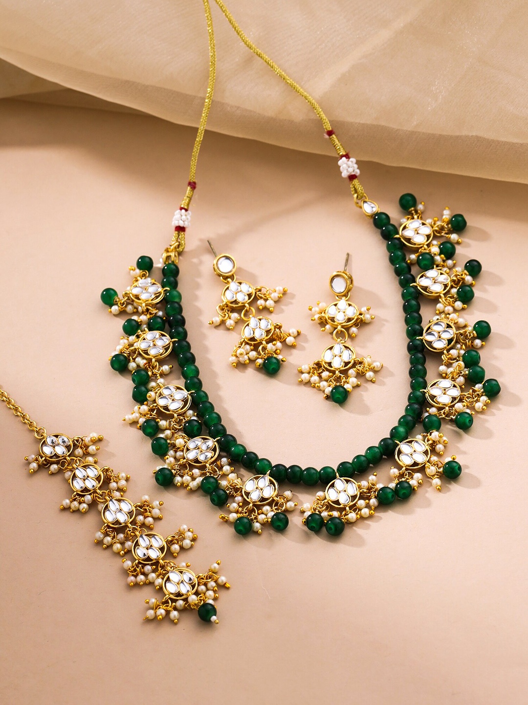 

Yellow Chimes Gold-Plated Pearl-Beaded Jewellery Set