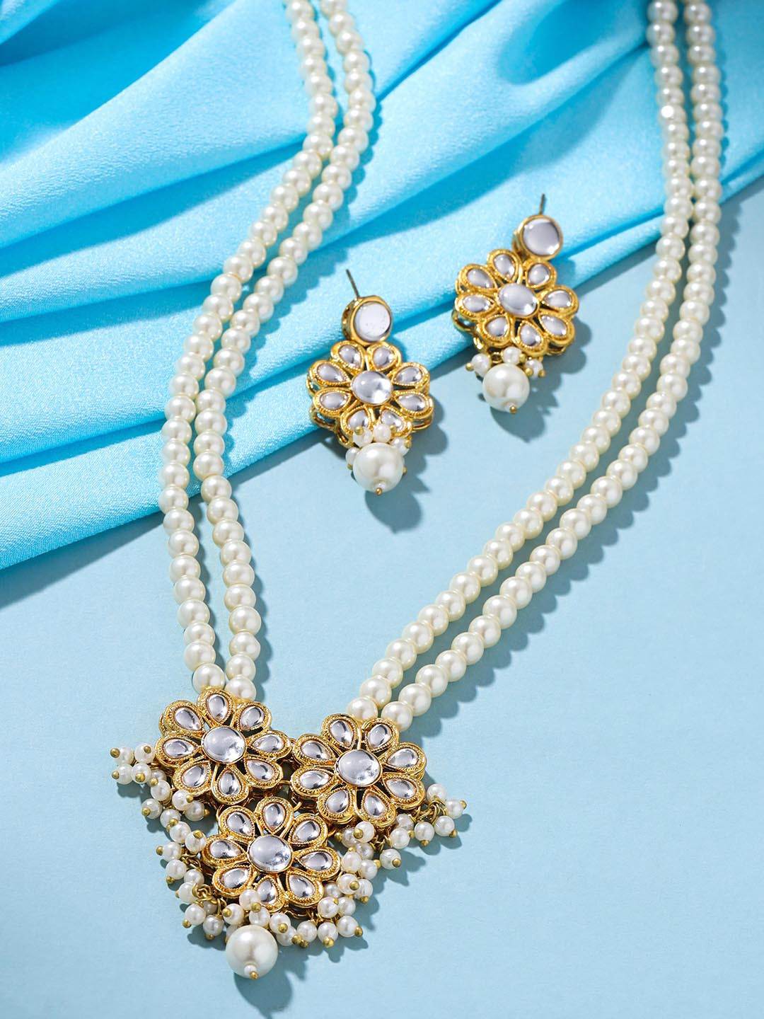 

Yellow Chimes Gold-Plated Stone Studded & Artificial Beaded Jewellery Set