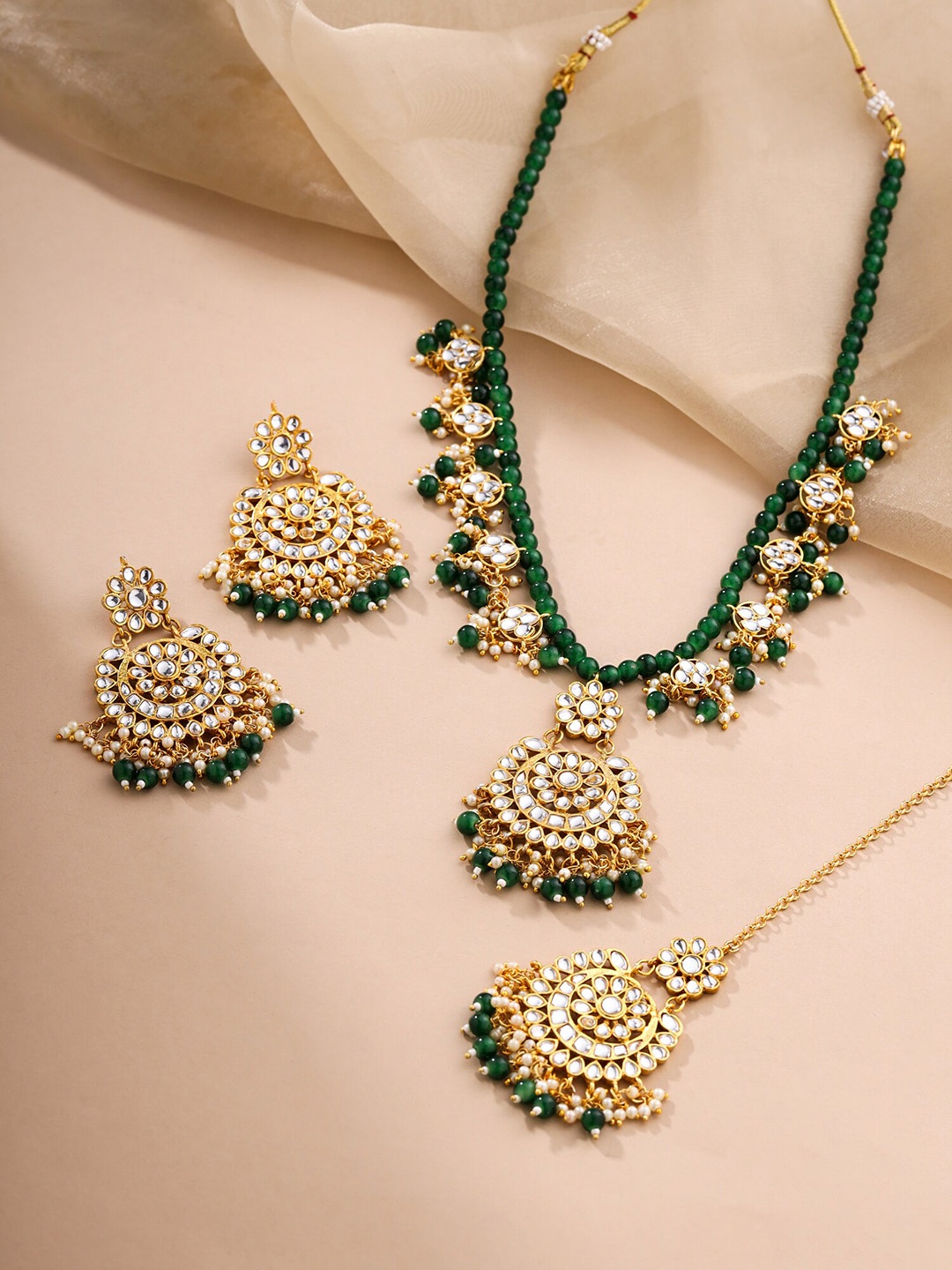 

Yellow Chimes Gold-Plated Kundan Studded & Artificial Beaded Jewellery Set